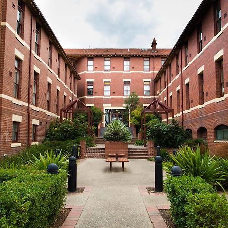 Hostel Yarra House Melbourne City Exterior foto