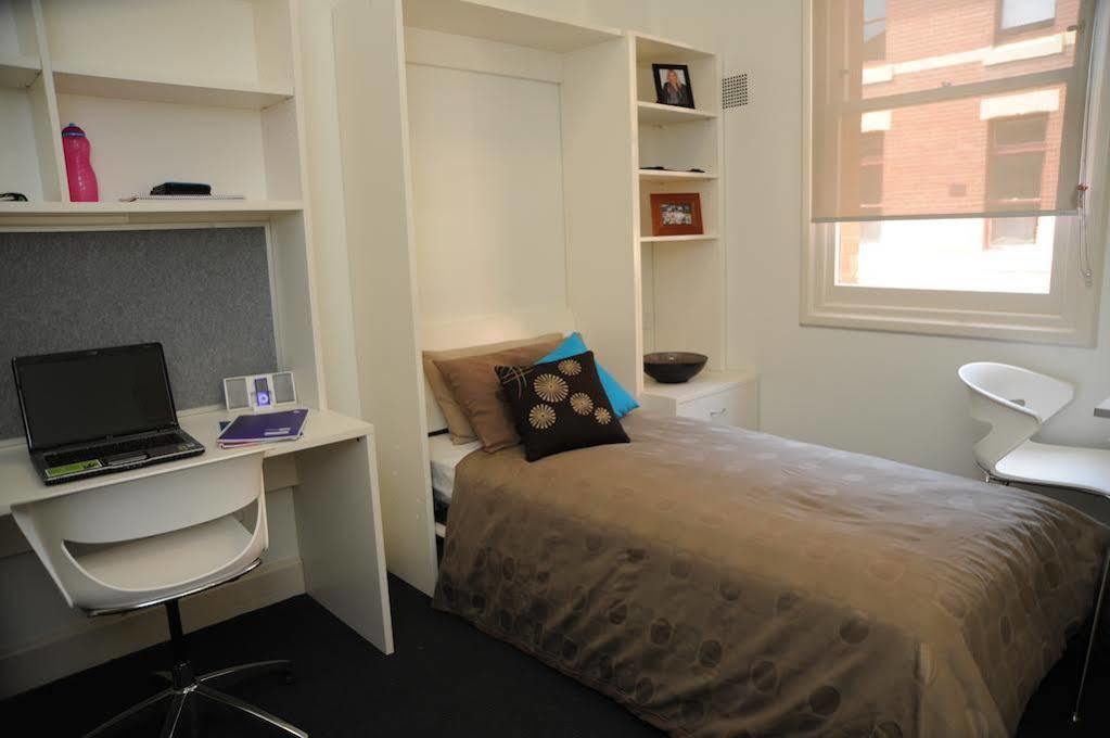 Hostel Yarra House Melbourne City Exterior foto